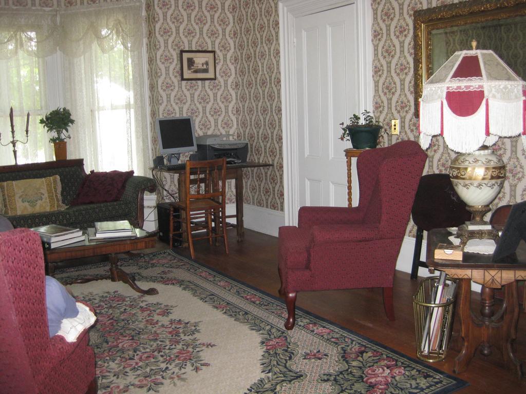 The Bridges Inn At Whitcomb House B&B Swanzey Kültér fotó