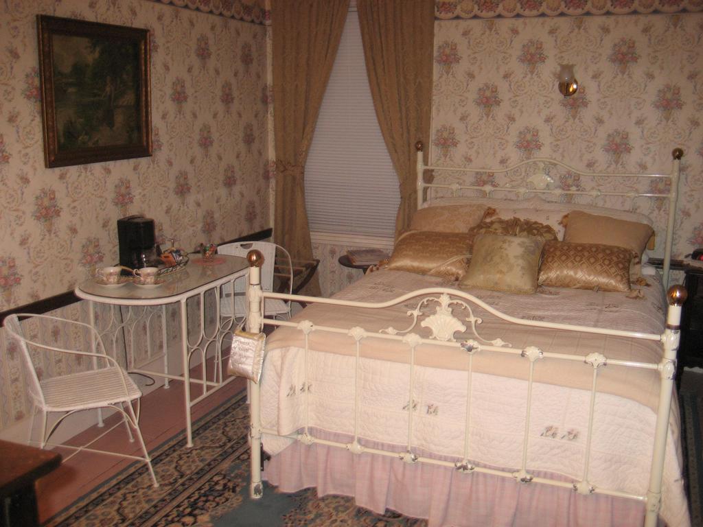 The Bridges Inn At Whitcomb House B&B Swanzey Kültér fotó