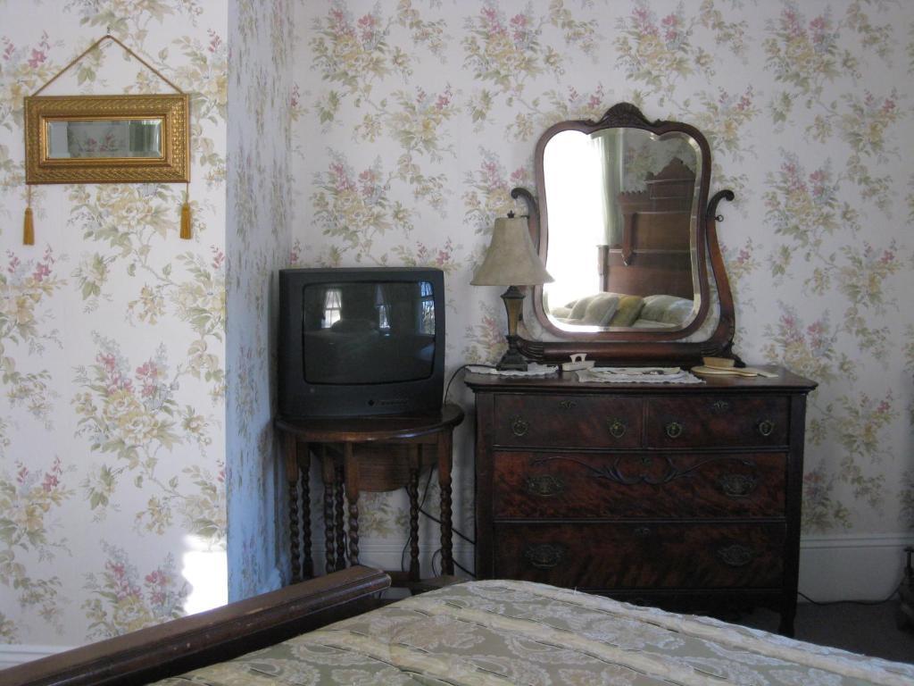 The Bridges Inn At Whitcomb House B&B Swanzey Szoba fotó